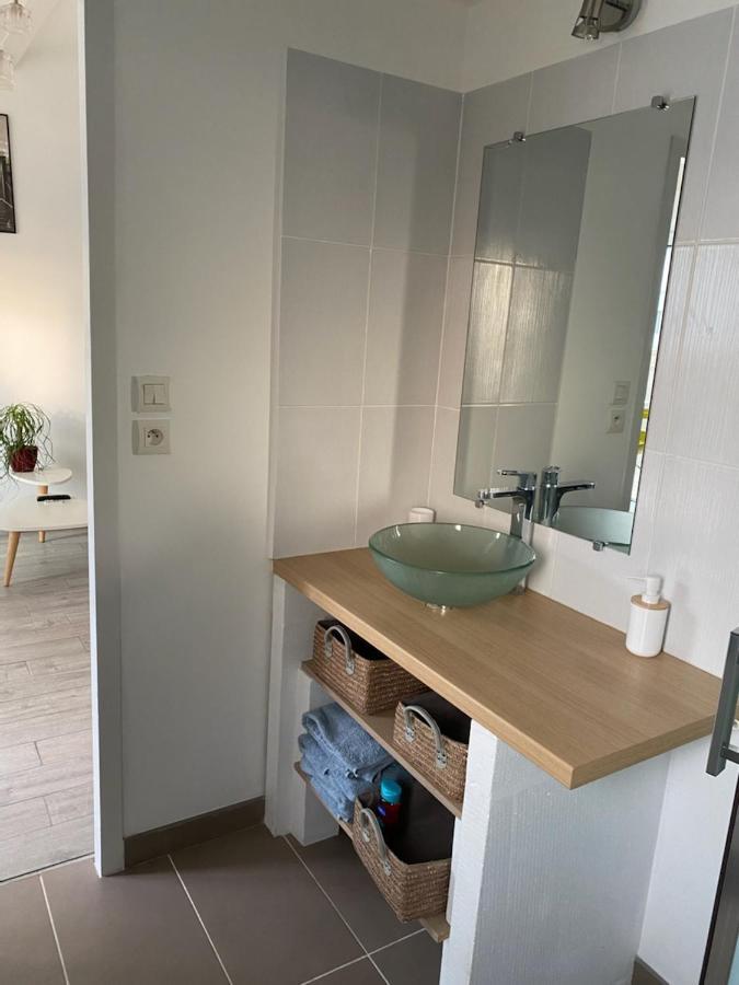 Chaleureux T2 30 M2 Et Sa Terrasse Bois 18 M2 Apartment La Rochelle  Exterior photo